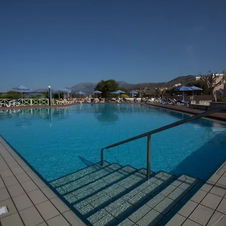 Ośrodek wypoczynkowy Silva Hersonissos (Crete)